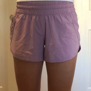 LIKE NEW Lululemon Tracker V Short 4”